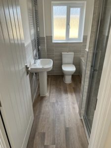 WAIN HOMES CAM FLOORING - Bathroom Karndean